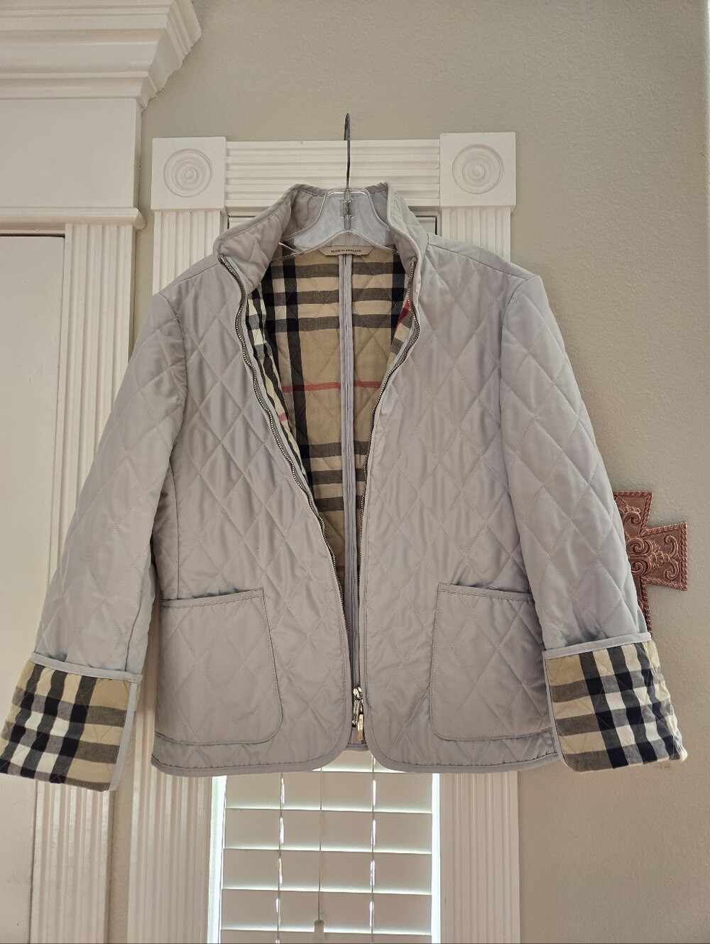 Burberry Light Gray Quilted Puffer Jacket with Iconic Beige Check Lining